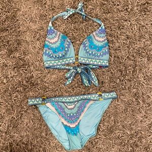 Victoria’s Secret bikini set